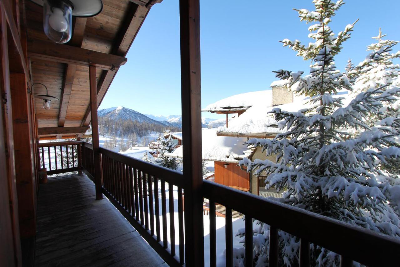 Hostdomus - Imperial Chalet Villa Colle Colle Sestriere Esterno foto